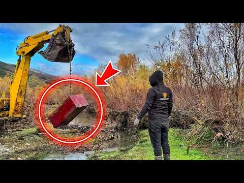 We Found A Abandoned Safe In The River. We Found $10 Million With A Metal Detector.