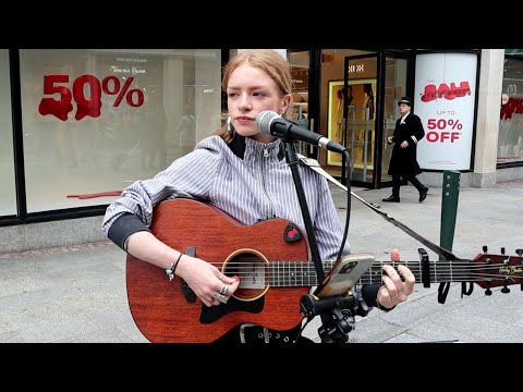 A Stunning Performance of "The Man Who Can't Be Moved" by Sarah Fitzsimon (The Script)