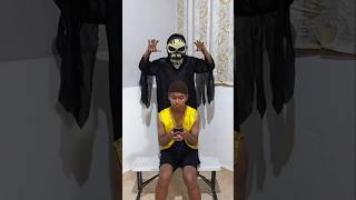 Hantu seram di belakang Joni