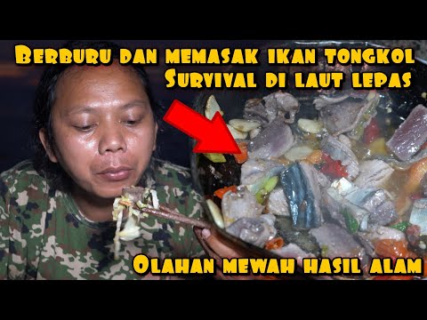 DEDE INOEN SURVIVAL BERBURU DAN MEMASAK IKAN TONGKOL DI LAUT LEPAS