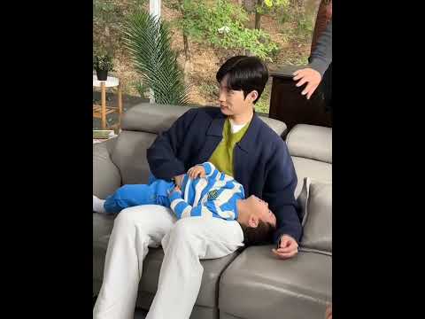 Jeongwoo and appa playing #jeongwoo #shorts #appa #viralvideos #trending #youtubeshorts