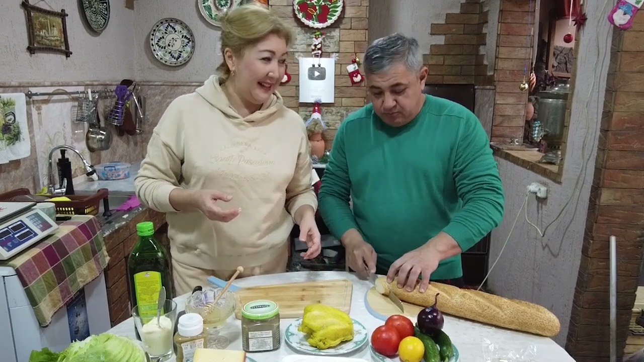 Салат цезарь! Бесподобно вкусный соус! Вкусно и просто на новый год!