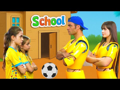 Luccas Neto joga futebol contra um time de crianças