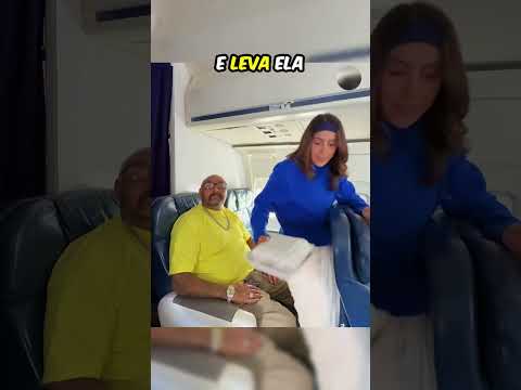 A aeromoça salvou a vida dela 😭 #shorts
