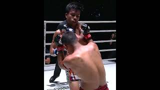 INSANE knockdowns 🔥 Singdomthong and Rambong threw down in an epic Muay Thai firefight!