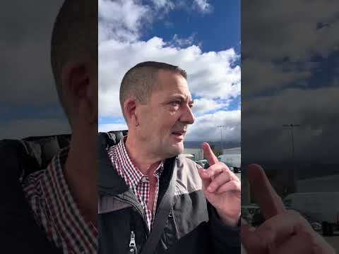 Il leur manque 2,3 baffes !#pourtoi #respect#parking