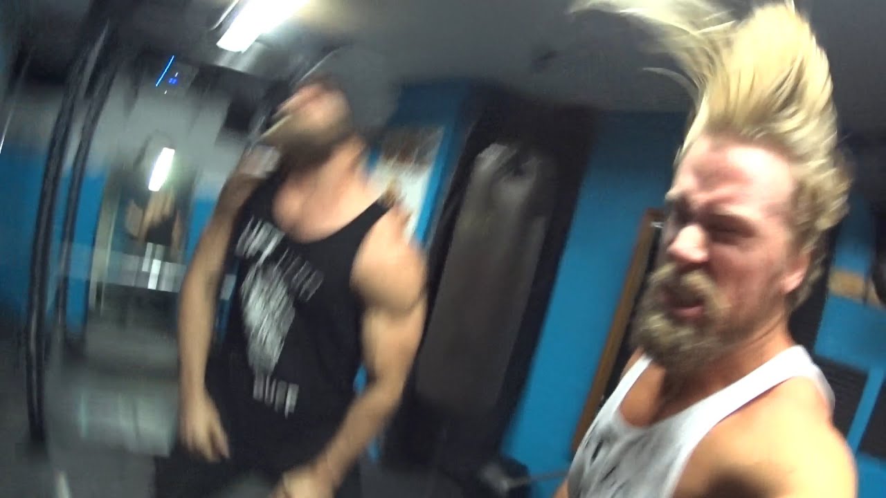 Triceps & biceps - backyard workouts #14 - Buff Dudes