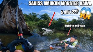 NGERI !!! Mancing Saat Rawa Banjir, Ikan Monster 5 Kilo Terangkat 😱😱😱