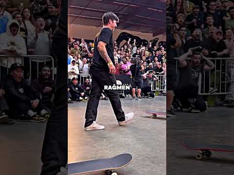 Küçük Kaykayla Yarışmaya Devam Etti (@berrics)