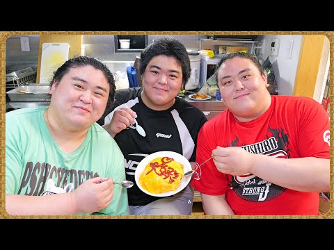 【相撲飯】三兄弟力士の夜食・オムライス ／ 鶏マヨ・コロッケ・水餃子・豚バラキャベツ ／ 中剃り  🍚『ちゃんこ番：颯雅・月岡・菊池』