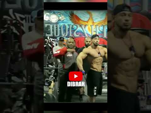 RAMON DINO POSA Y ENTRENA CON CHRIS BUMSTEAD