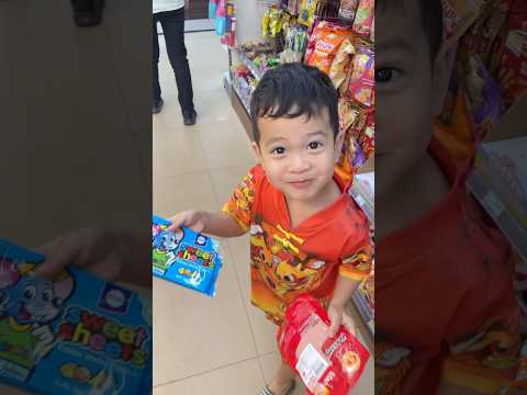 น้องปริญ | ซองสุดท้ายแล้วนะ!!!!#หนูดีมาแล้วจ้า #เซเว่น #snacks #candy #cutebaby @prinntv17