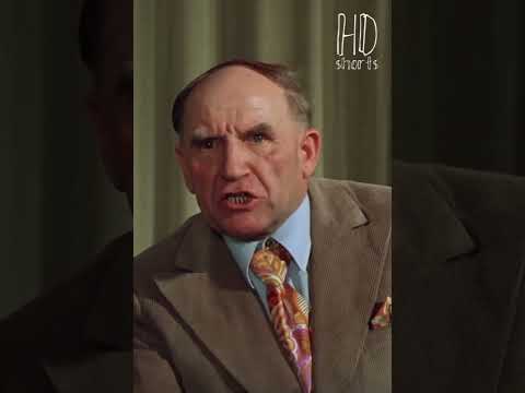 -ВСТАВАЙ, ТЕБЕ ВЫСТУПАТЬ! -ПО КАКОМУ ВОПРОСУ? -ПО ТРУБАМ! | Афоня