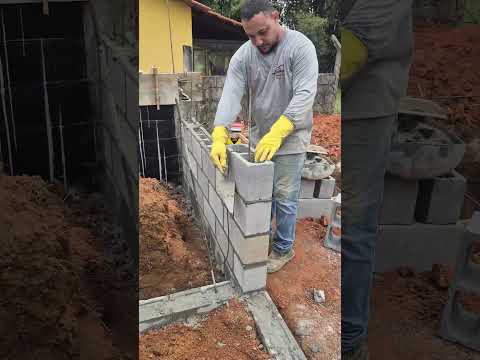 como assentar bloco estrutural vazado #obra #pedreiro #construção #bloqueiro #reforma #build