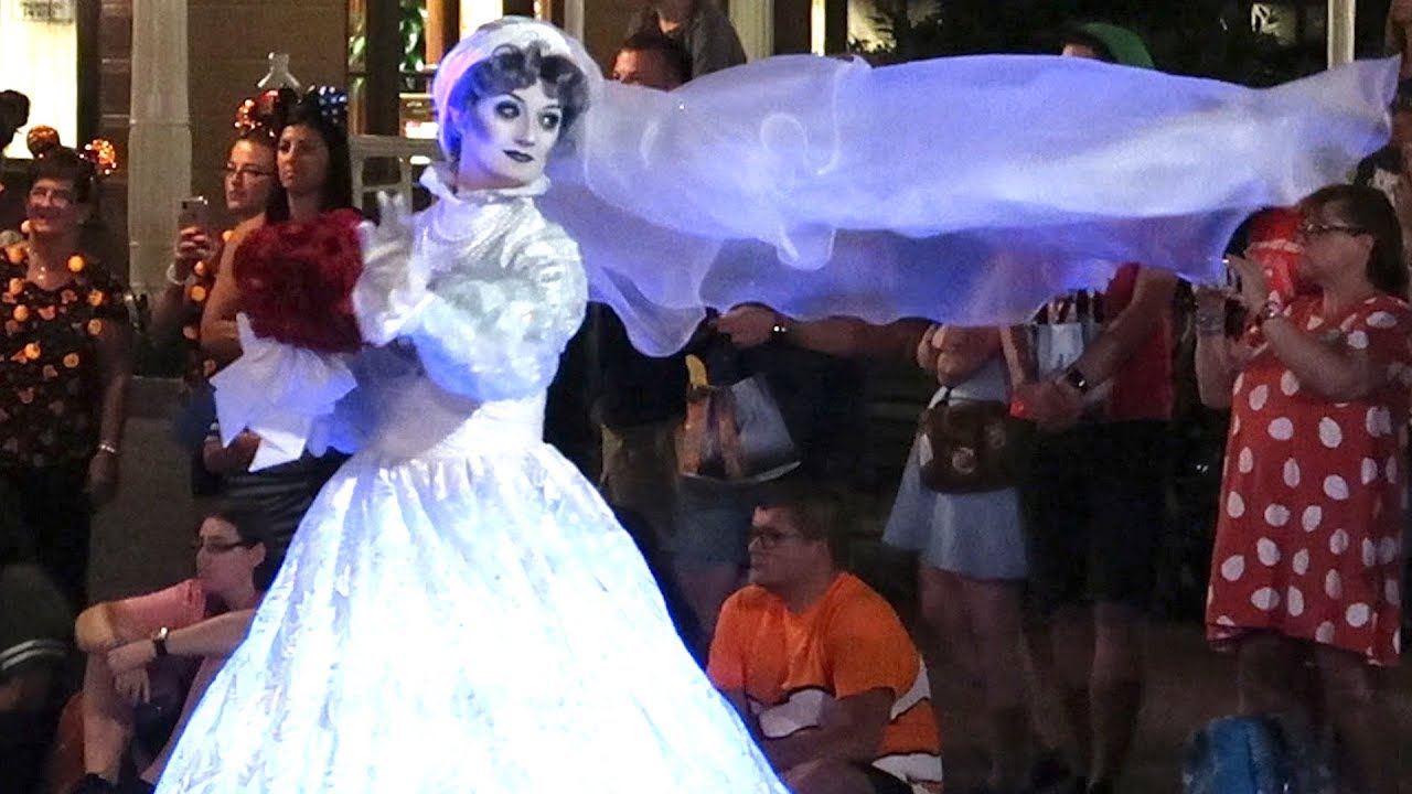 Trick Or Treating At Disney World! Mickey's Not So Scary Halloween Party, Fireworks & Parade! The Tim Tracker