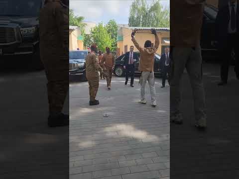 Le Capitaine Ibrahim Traoré à l'université de Moscou pour s'entretenir avec les étudiants africains