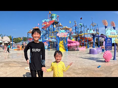 Family Trip Water Park Outdoor Playground for Kids