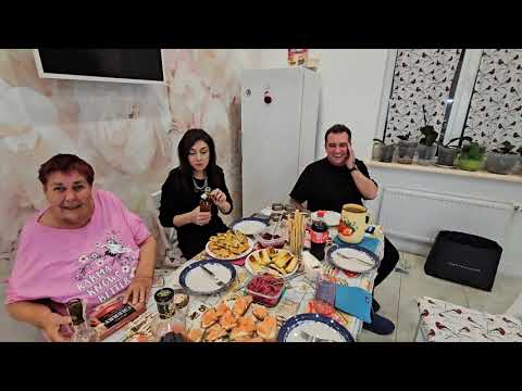 Приехали К Родителям! Мама Накрыла Стол! Бабушка Рада Всех Видеть
