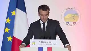 Emmanuel Macron avec notre opération militaire Barkhan dans le Sahel pour les vacances 1