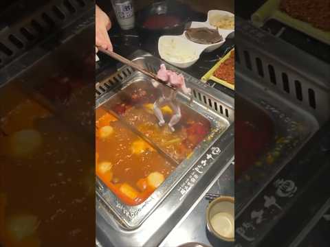 カエルを200℃の油で揚げてしまうと。。。#shorts #イケメン
