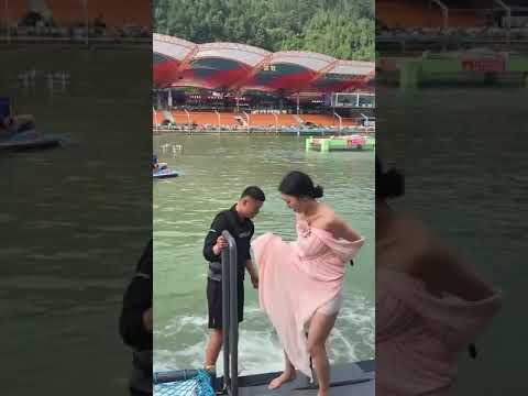 Flyboard ride is so fun 🤪😚✌️ #amusementpark #adventure #flyboard #bluesilver