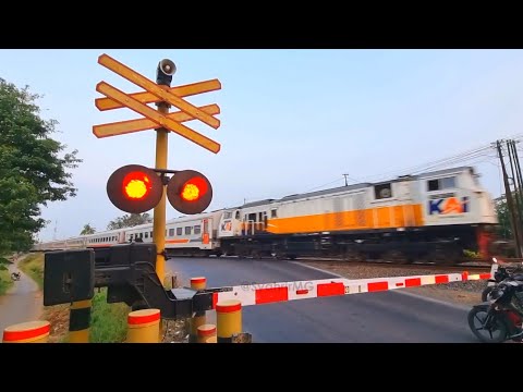 Perlintasan Kereta Api ALKMAAR | Jalan Provinsi | Nasional