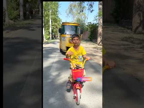 Bachy ny rickshaw waly ki madad kesy ki #ytshorts #funny #emotional