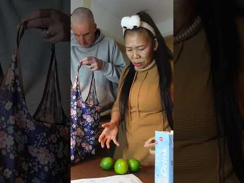 #thailand #family #สาวกาฬสินธุ์ #thaifood #thaicomedy #marriedlife #couplecomedy #555 #kalasingirl