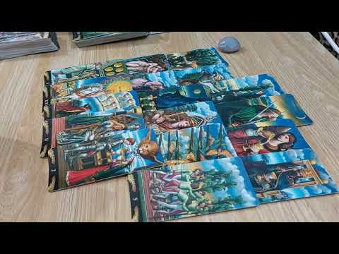 ¿Qué piensa hacer respecto a ti? Tarot interactivo