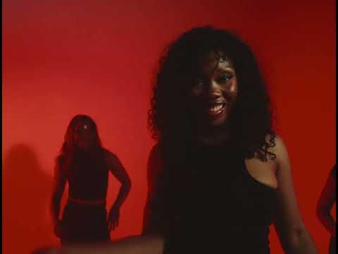 Ninita - Viens Sédan (Pom Pom Pom) Clip Officiel