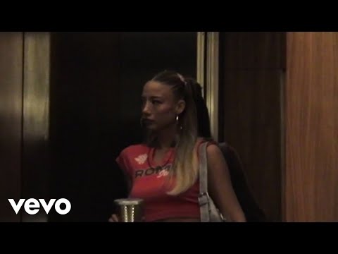 Aleyna Kalaycıoğlu - İLLET