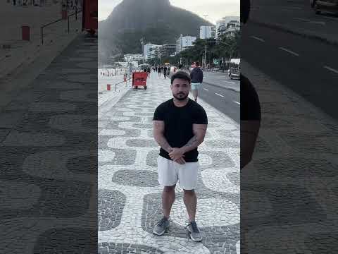 Pequeno não morre no final.