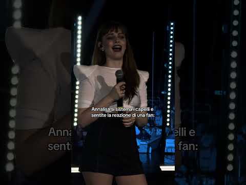 Annalisa, i capelli e i fan #annalisa #funny #meme #concerto #fan #capelli