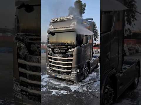 #transformers Volvo and SCANIA truck so luxury #travel and #lifestyle #volvotrucks #scaniatrucks