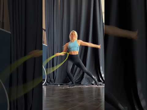 My new favorite hula hoop trick combo | #shorts #hulahoop #hooptricks