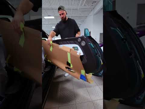 Unwrapping the fully electric 2024 Rolls-Royce Spectre worth $568k 🤌 #ASMR #RollsRoyce #unboxing