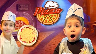 أطفالنا جربوا يعملوا بيتزا لأول مرة! 🍕😅