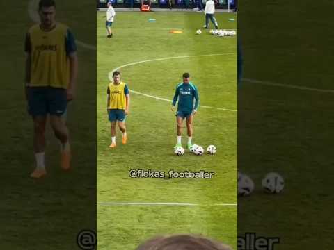 Best football skills Ronaldo cr7 😱😱#viral #footballskills #footballshorts #footballlovers