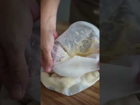 SACO DE SILICONE PARA SOVAR - Boa alternativa para sovar massa de pão na mão #shorts