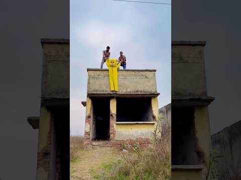 Spider-Man sabki help karne Aata Hai🥰😂#comedy #youtubeshorts #spiderman #shorts #funny #shortsfeed