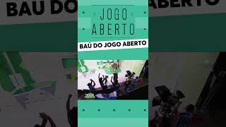 Equipe do programa veste camisa do Grêmio para zoar Renata #BaúDoJogoAberto #shorts