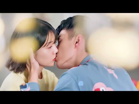 姐姐靠近幫弟弟塗口紅，弟弟趁機吻了上去💕#drama #cdrama #甜宠