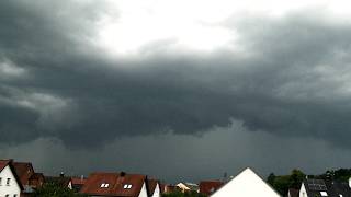 Gewitter mit peitschendem Starkregen und Böenfront, 31. Mai 2026