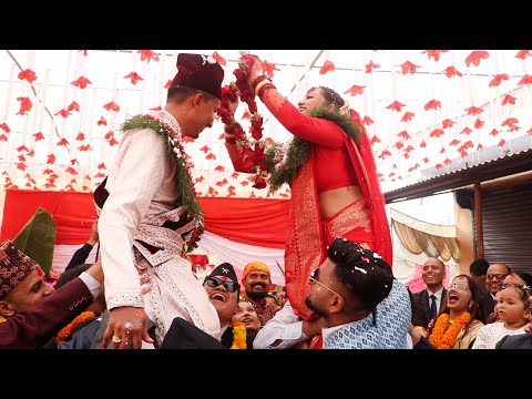 Best Varmala Entry | Kiran & Deepa-08-Mnagsir-2081