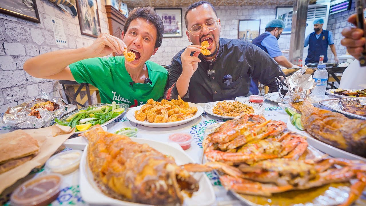 Street Food + SEAFOOD in Saudi Arabia! Best RED SEA Fish and Shrimp in Jeddah!