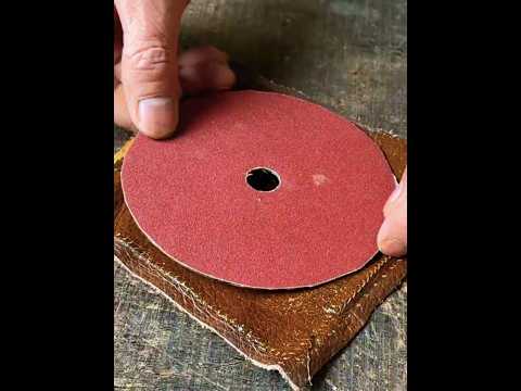 How to sharpen an axe with cowhide that you may not know!#shorts #sharpen #axe #howto