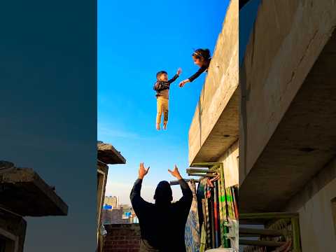 Api ne bai ko hair pin nai pakrahi #foryou #funny #funnycomment #funnypost #besties #funpost