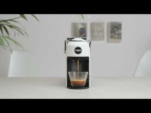 Lavazza A Modo Mio Jolie Plus Evo - Tutorial coffee preparation | Lavazza.