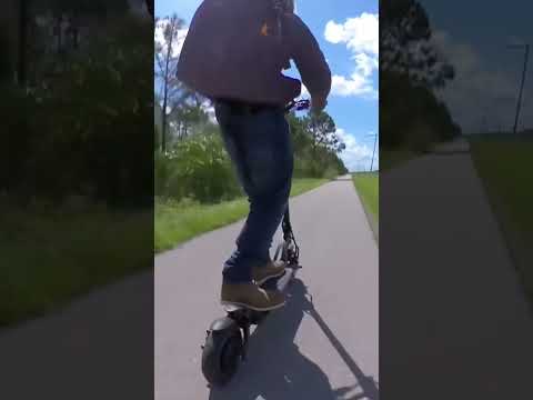 The Mantis is a crazy electric scooter, and is a lot of fun! 🛴 #shorts