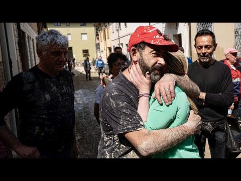 Ιταλία: Η Τζιορτζία Μελόνι στους πληγέντες της κακοκαιρίας